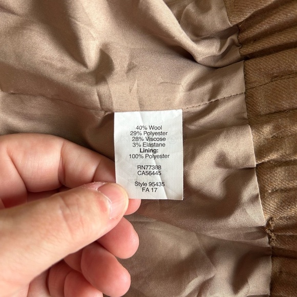 J. Crew Wool Tan Pull on Skirt with Pockets Sz 10 - Picture 3 of 8